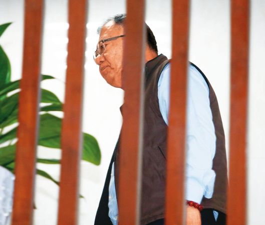 中時集團前董座余建新(圖)一度敲桌向馬英九嗆聲,馬英九希望交易不要破局,最後仍批准回饋他近5億元暴利。(聯合知識庫)