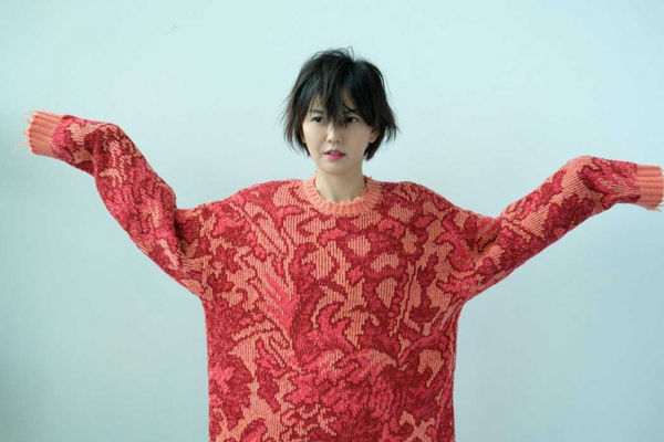 孫燕姿推出全新單曲〈匿名萬歲〉</a>，<a href='http://www.photosharp.com.tw/'>探討網路匿名話題。（圖／環球音樂提供）