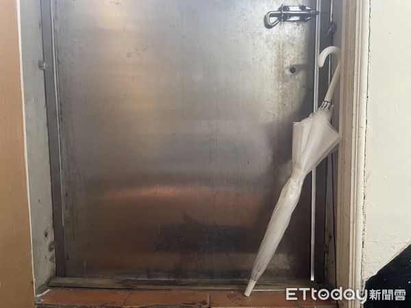 雨傘。(圖/記者周姈姈攝)