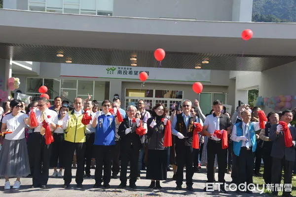 ▲南投家扶埔里希望學園新館,日前歡喜入厝(下同)。(圖/南投縣政府提供)
