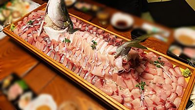 滿滿生肉！超澎派「200片生魚肉」上桌　卻有饕客嘆：沒食慾了