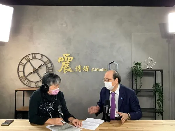 ▲柯建銘9日接受黃光芹專訪。(圖/《新聞不芹菜》提供)
