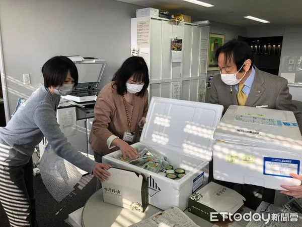 ▲台東縣政府首度將冷凍鳳梨釋迦及釋迦冰淇淋寄送至日本三重縣伊賀市。(圖/台東縣政府提供,下同)