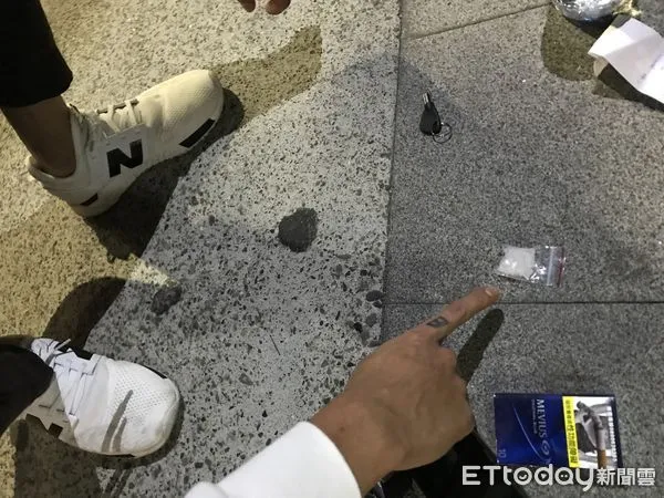 ▲▼苓雅分局查獲毒品。(圖/記者陳宏瑞翻攝)