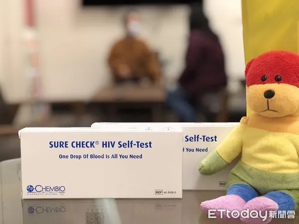 ▲篩檢愛滋,民眾可上網預訂並選擇在方便的超商,支付245元取得試劑。(圖/台東縣政府提供,下同)