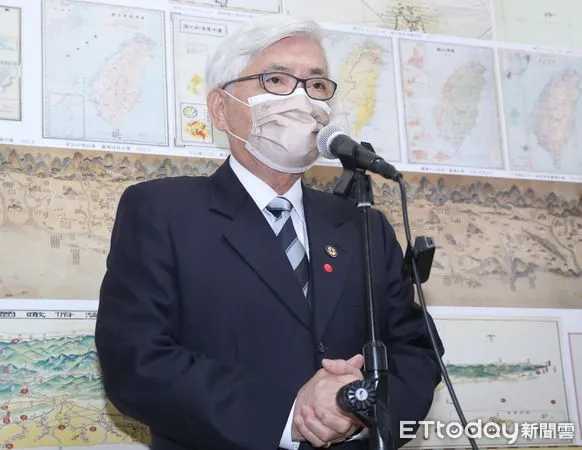 ▲▼立法院內政委員會 中選會主委李進勇堵訪。(圖/記者屠惠剛攝)