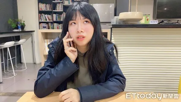 ▲▼講電話,翻白眼,不耐煩,垃圾電話,騷擾電話,前男友,吵架,分手,不爽。(圖/記者鄺郁庭攝)