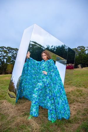 ▲▼A-Lin新歌MV邀請百位族人助陣。(圖/索尼音樂提供)