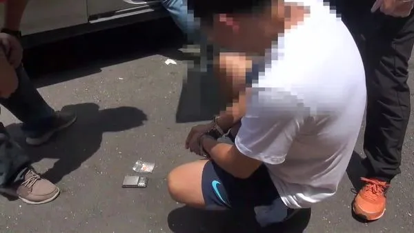 ▲▼台中警方在斗六市一間300年古剎旁,逮捕2名毒犯,查出逾500公克,市值上千萬。(圖/民眾提供)