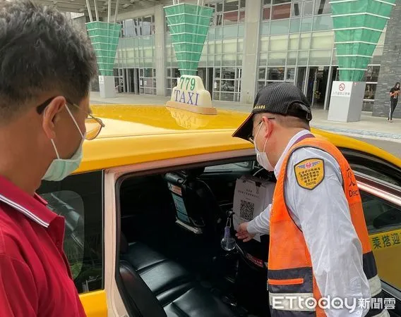 ▲屏東監理站籲小黃計程業者春節期間按表收費 。(圖/屏東監理站提供,下同)