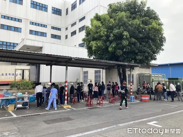 ▲高雄港篩檢畫面曝光 。(圖/記者吳奕靖翻攝)