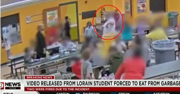 女員工強迫9歲女童吃廚餘。(圖/翻攝自Wkyc)