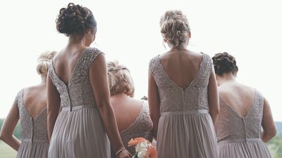 準新娘怕懷孕好友「搶盡風頭」　將17年好友「踢出伴娘群」還禁參加婚禮