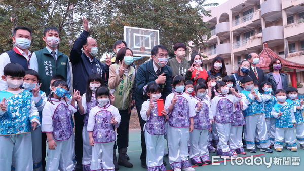 ▲立人國小附設幼兒園，新建園舍工程動土奠基典禮25日舉行，由黃偉哲市長主持簡單隆重儀式。（圖／記者林悅翻攝，下同）