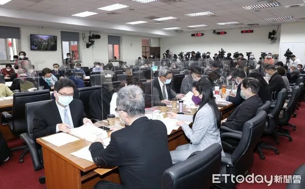 ▲▼立法院國民黨 捍衛國人健康 政府開放核災食品進口,對國人健康影響與危害 公聽會 郝龍斌。(圖/記者屠惠剛攝)