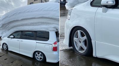 轎車慘遭厚雪重壓「輪胎快要受不了」　網看傻眼：好像三層肉