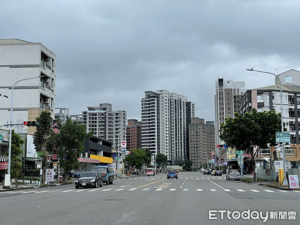 ▲▼名家專欄,陸敬民,台積電,楠梓,虛胖,房價,投資客,自住,中古屋,CP值。（圖／記者陳建宇攝）