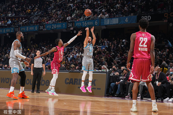 ▲▼勇士一哥柯瑞。(圖/CFP)