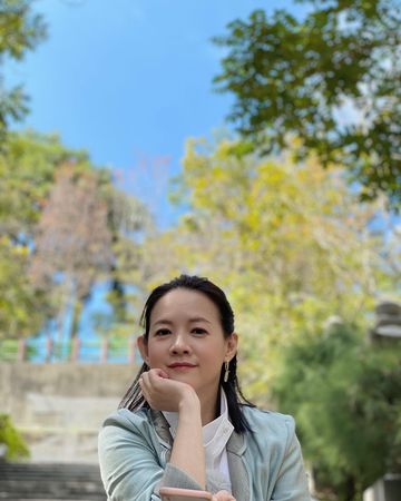 ▲曾寶儀慶生驚覺「活了近半個世紀」。(圖/翻攝自曾寶儀臉書)