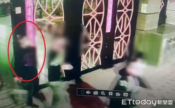 ▲▼為30萬糾紛擄走人,22歲嫌見警先求助:我iPhone12掉了。(圖/記者賴文萱翻攝)