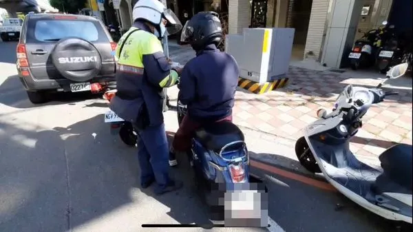 ▲▼台中警方取締421件少年吔無照騎車,受罰家長還稱讚這張罰單有意義。(圖/警方提供)