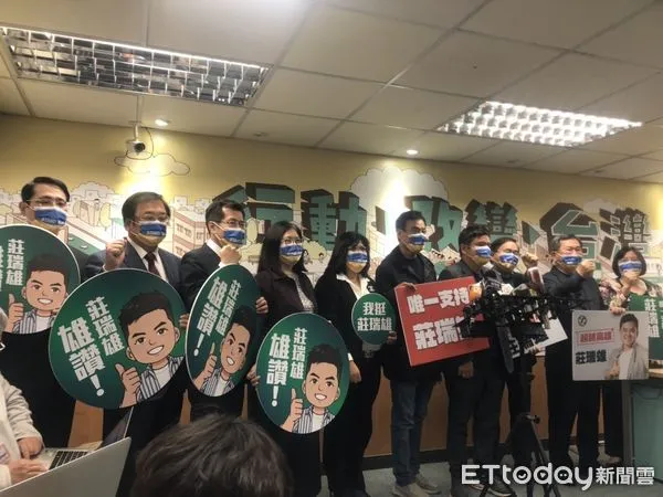 ▲▼莊瑞雄登記參選屏東縣長。(圖/記者林銘翰攝)