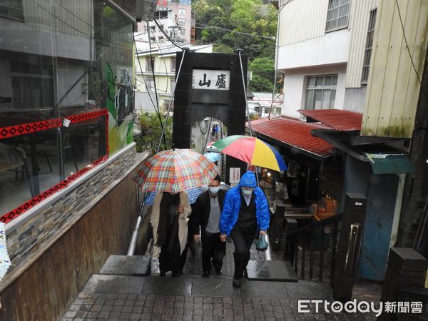 ▲田秋堇等4名監委赴南投縣調查廬山溫泉遷建履勘，並受理陳情。（圖／南投縣政府提供）