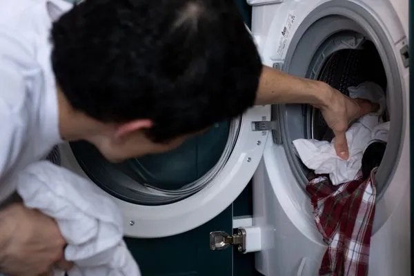 洗衣機,洗衣服(圖/取自免費圖庫unsplash)