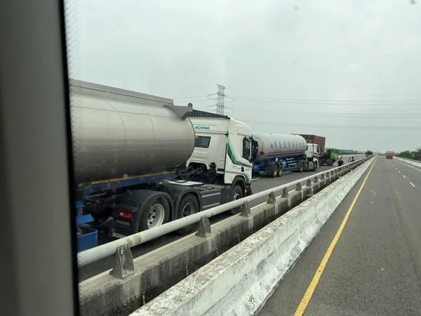 ▲▼ 台61連環撞事故 。(圖/翻攝彰化踢爆網)