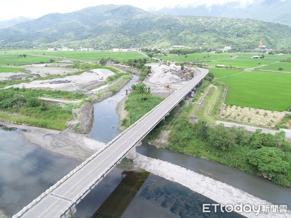 ▲▼花蓮針對全縣13鄉鎮市易淤積河段、區域排水及一般排水，投入鉅資進行清淤疏濬。（圖／花蓮縣政府提供，下同）