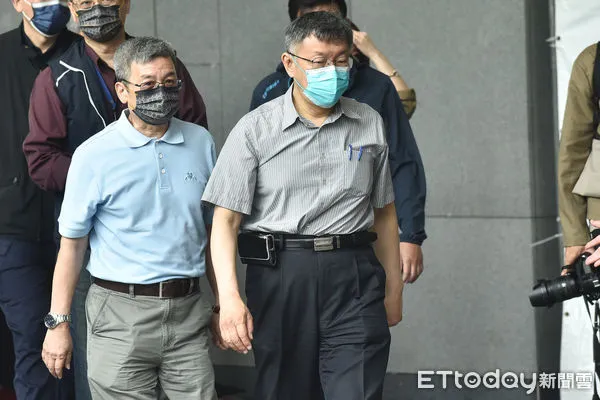 ▲▼柯文哲出席捷運盃母親節特別競賽,左為北捷董事長李文宗。(圖/記者李毓康攝)