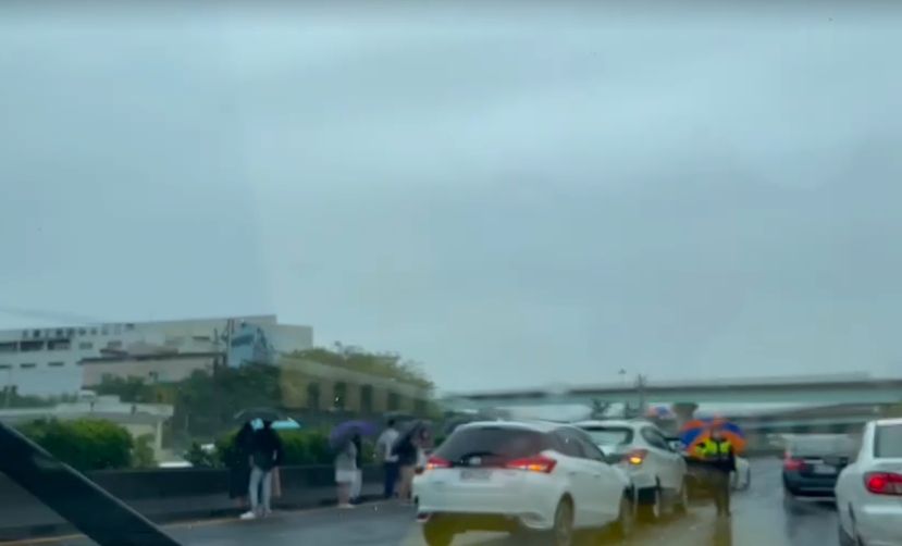 ▲▼ 國道一號后里段連環撞 。(圖/民眾提供)