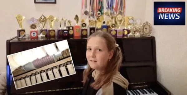 ▲▼一對布查母女回家之後,發現家裡的鋼琴被俄軍藏手榴彈。(圖/翻攝自Breaking News USA)