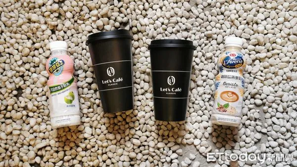 ▲▼全家推椰奶拿鐵。(圖/業者提供)