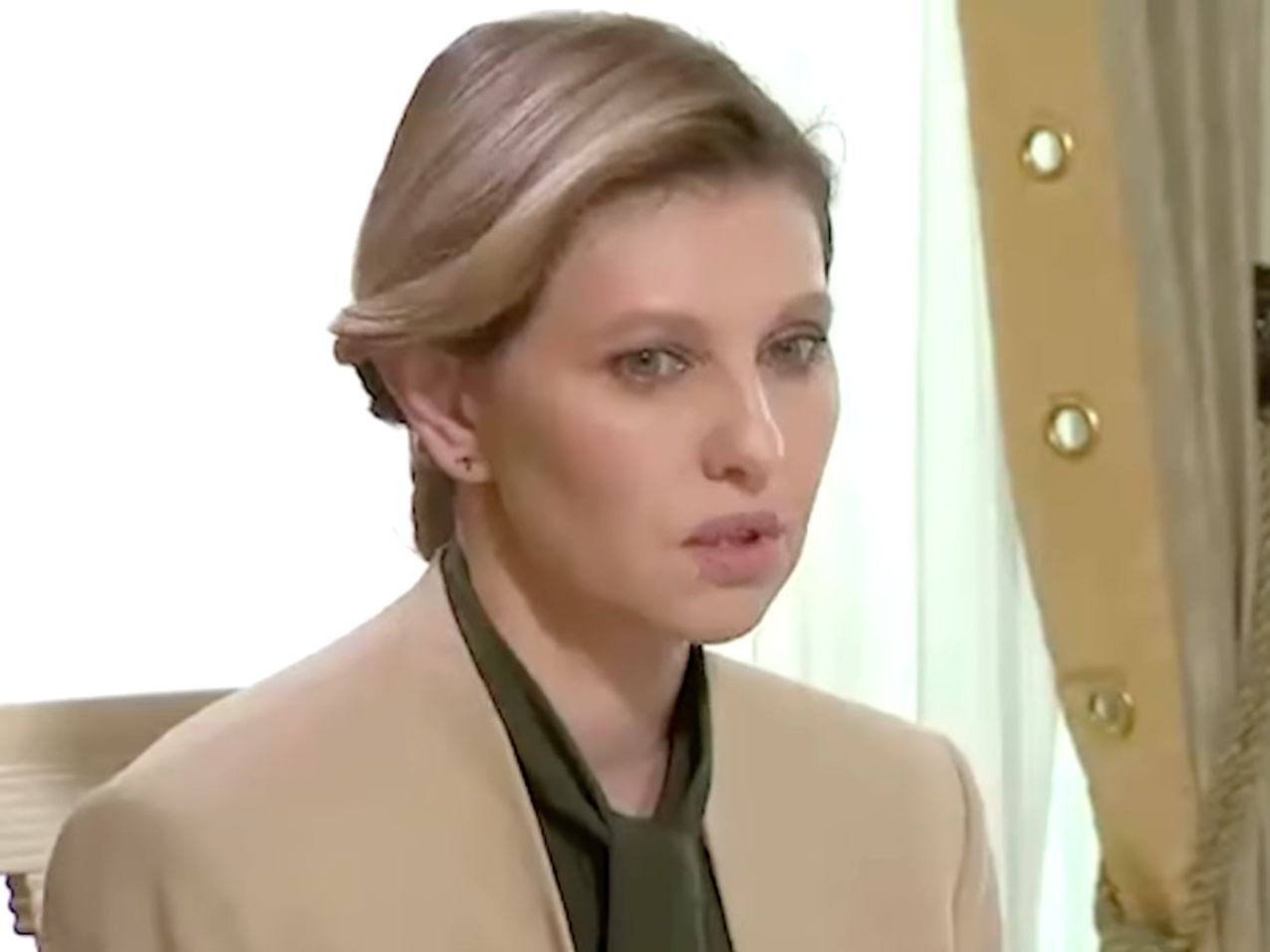 ▲▼烏克蘭總統澤倫斯基與第一夫人歐倫娜（Olena Zelenska）罕見一同接受電視採訪。（圖／翻攝自烏克蘭總統辦公室YouTube）