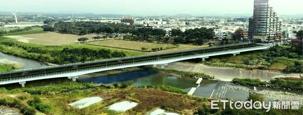 ▲▼嘉義軍輝橋改建 。(圖/記者翁伊森攝)