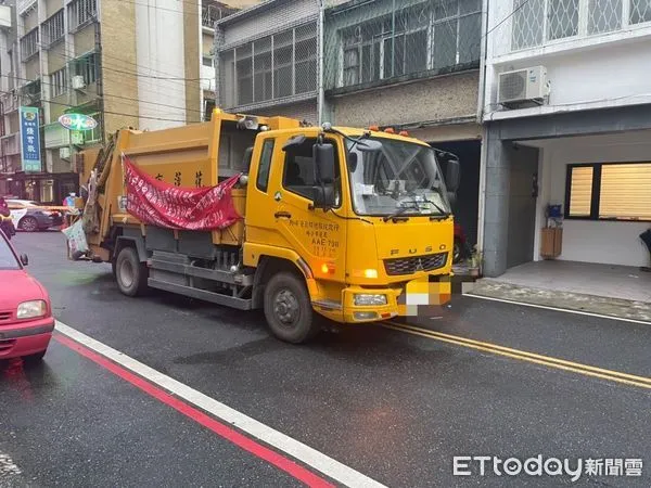 ▲▼花蓮發生婦人遭垃圾車輾死意外。(圖/記者柯政誟攝)