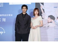 ▲▼Disney+首部全新台劇「正義的算法」將於6/15上線播出，今天劇中主要演員導演：陳柏霖、郭雪芙、侯彥西、林育品、陳雪甄、許富翔連袂召開記者會向觀眾介紹這齣戲劇。（圖／記者湯興漢攝）