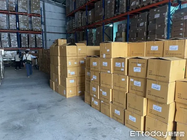 ▲▼富樂快篩「沒C線」被逮!192萬劑流入市面 陸次級品混充美貨。(圖/記者陳凱力翻攝)