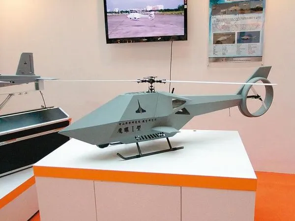 為強化聯合兵種營偵蒐能力,陸軍斥資7.8億元向中科院採購100架無人機,即將陸續交貨,圖為外型相似的中科院魔眼無人機。(獨孤俠攝影)