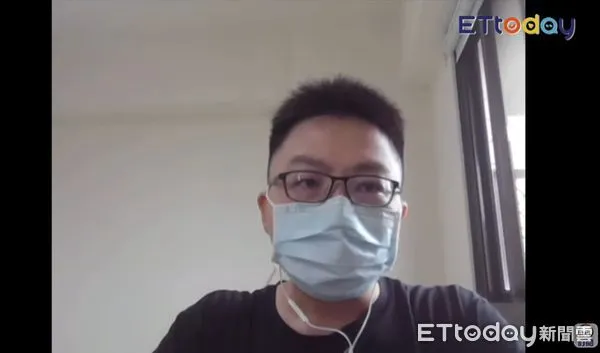 ▲▼恩恩爸直播。(圖/翻攝直播畫面)