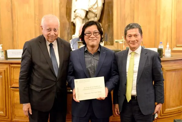 ▲▼文化部長李永得赴法國主持「台法文化獎」,同時感謝得獎者發揚台灣精神。(圖/文化部)