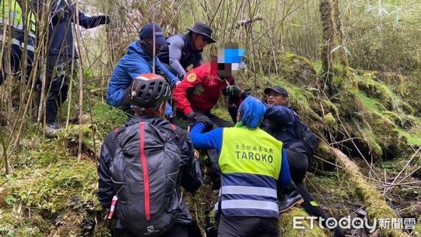 ▲▼花蓮、南投警消均組成救援隊循登山路線搜尋。（圖／花蓮縣消防局提供，下同）