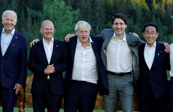 ▲▼各國領袖齊聚G7，左二為德國總理蕭茲（Olaf Scholz）。（圖／路透）