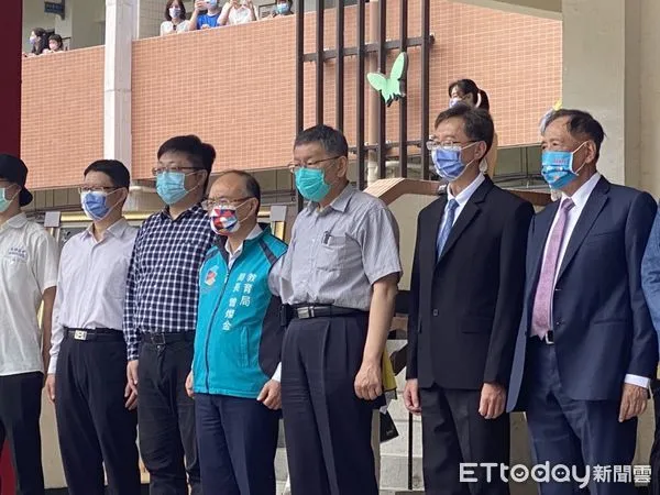 ▲柯文哲1日出席台北市立成功高中創校100週年校慶慶祝大會。(圖/記者陳家祥攝)