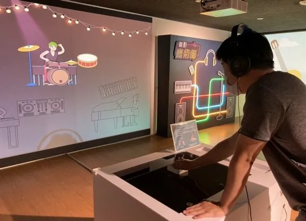 ▲桃市圖龍潭分館《聲影魔術師》特展。(圖/桃市圖提供)