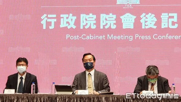 ▲▼行政院發言人羅秉成7日主持行政院會後記者會。(圖/記者陳家祥攝)