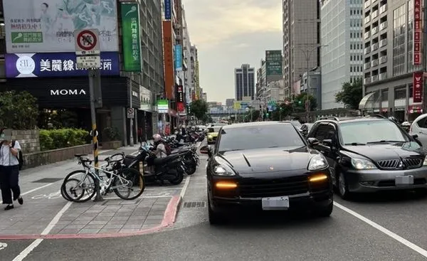 ▲▼ 。(圖/爆料公社二社)