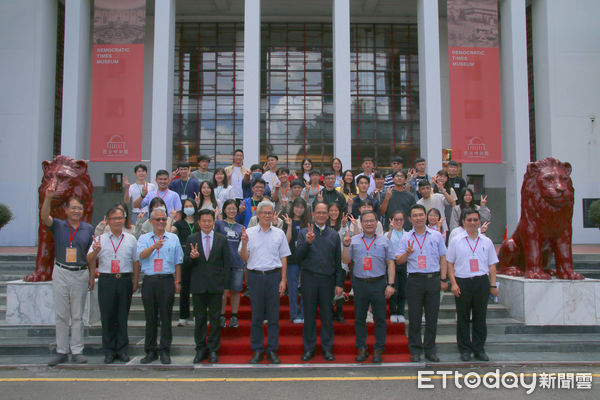 ▲立法院國會民主研習營於台中市霧峰開訓。(圖/立法院提供)