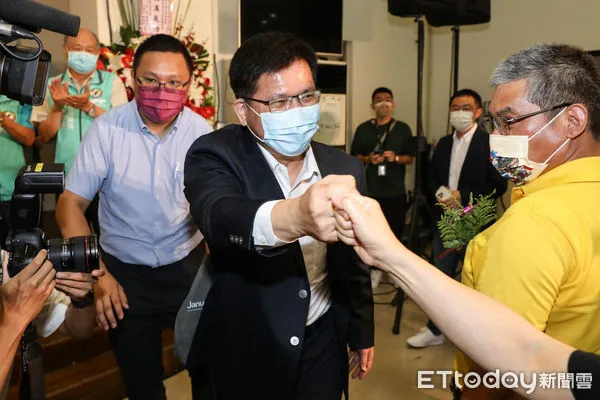 ▲民進黨新北市長候選人林佳龍出席新北「第七屆黨部主委暨執評委交接典禮」。(圖/記者林敬旻攝)